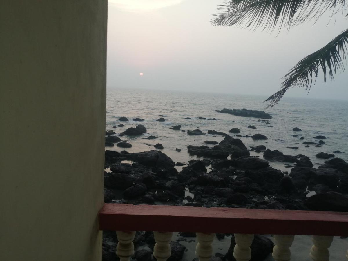 Shree Sai Cottage Sea View Arambol Ngoại thất bức ảnh